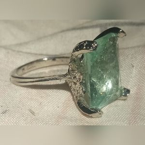 Sz 5-6 Turquoise Gem Fashion Ring